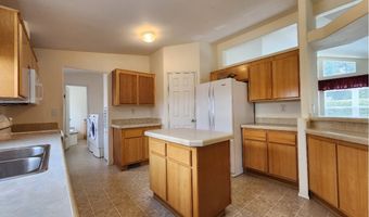 255 SE 15TH St, Bandon, OR 97411