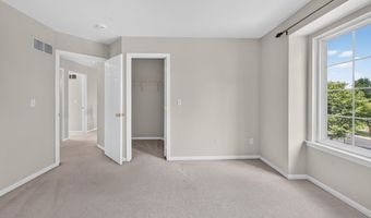 392 Sedgewood Ln, Ann Arbor, MI 48103