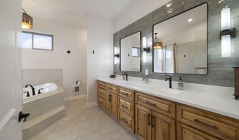 1377 N Transwestern Pump Rd, Bellemont, AZ 86015
