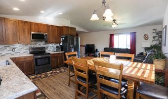 1016 SW 16th Ave, Aberdeen, SD 57401