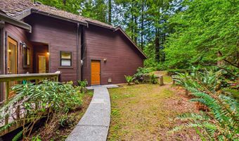 1195 Diamond Dr, Arcata, CA 95521