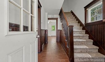 26 Victor St, Danbury, CT 06810