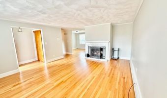 44 Dudley Ave, Newport, RI 02840