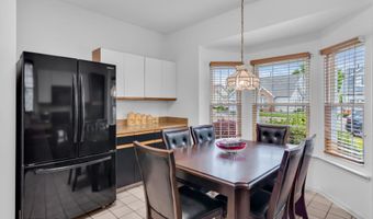 172 Sylvan Lake Blvd, Bayville, NJ 08721