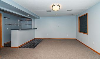 4714 Todd Dr, Ames, IA 50014