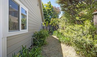 39 Crane Ct, Alameda, CA 94502