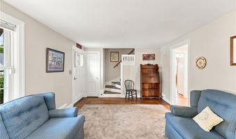 48 Fairway Dr, Cranston, RI 02920