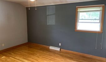 112 Benton St, Austintown, OH 44515