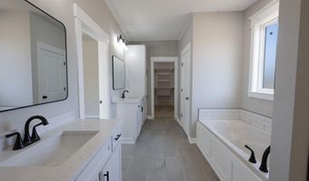 1017 Creekwood Cir, Bauxite, AR 72011