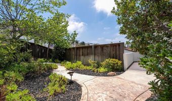 3950 Murray Hill Rd, La Mesa, CA 91941