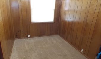 2608 Shawnee Dr, Anderson, IN 46012