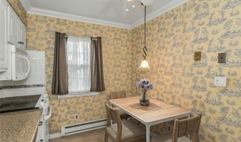 55 Harbor N, Amityville, NY 11701