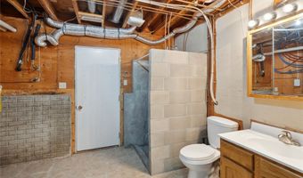 805 Davis St, Polk City, IA 50226