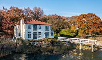 12 Runkenhage Rd, Darien, CT 06820