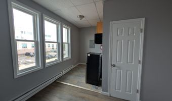 16 N Iowa Ave, Atlantic City, NJ 08401