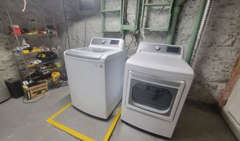 12 Division St A, Danbury, CT 06810