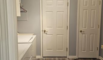 14 Hot Springs Ter, Barnegat, NJ 08005