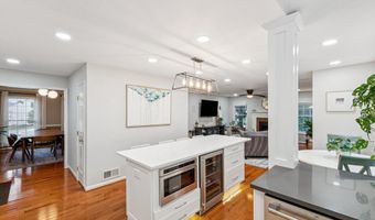 6128 BAYLISS Pl, Alexandria, VA 22310