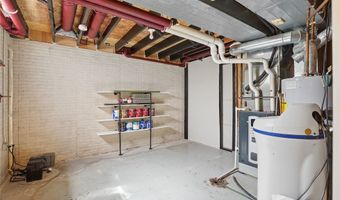 305 NE 16th St, Ankeny, IA 50021