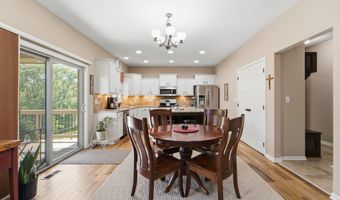 617 Timberview Dr, Adel, IA 50003