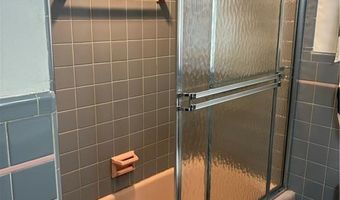 25 Pensaukee Ave, North Providence, RI 02911