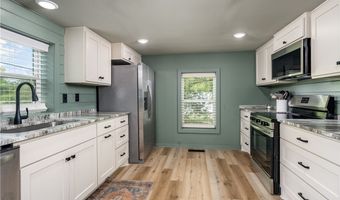 2580 OAK VILLAGE Rd, Akron, AL 35441