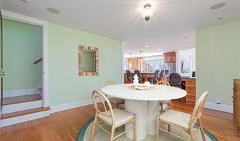 30 Bonnet View Dr, Jamestown, RI 02835