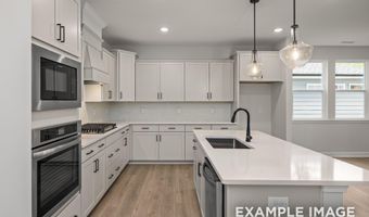 347 Queensferry Ln, Aberdeen, NC 28387