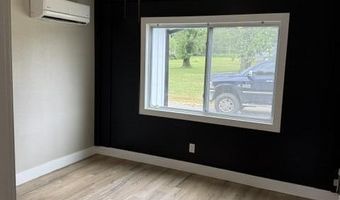 205 E Prospect St, Aurora, MO 65605