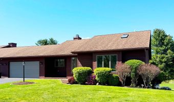 167 Country Club Ln, Amsterdam, NY 12070