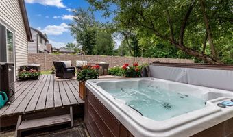 315 Randwood Dr, Amherst, NY 14221