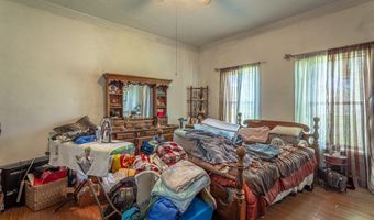 120 11th St, Apalachicola, FL 32320