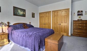 5877 Five Mile Point Rd, Allouez, MI 49805
