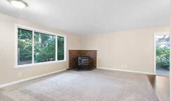 24822 SERTIC Rd, Veneta, OR 97487