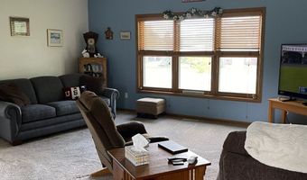 5014 Waller St, Ames, IA 50014