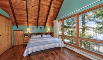 55 Lakeview Dr, Adirondack, NY 12808