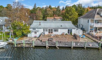 64 Harbor Inn Rd, Bayville, NJ 08721