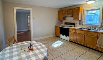 339 Essex St, Bangor, ME 04401