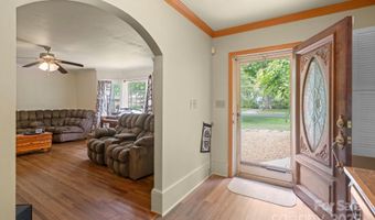 828 N 6th St, Albemarle, NC 28001