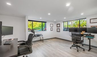557 Kupulau Dr, Kihei, HI 96753