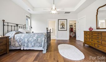 2 Lifestyle Ct, Arden, NC 28704