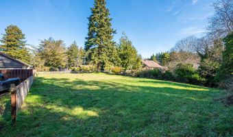 1168 2ND St, Bandon, OR 97411