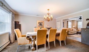 28 Haskell Ave, Airmont, NY 10901
