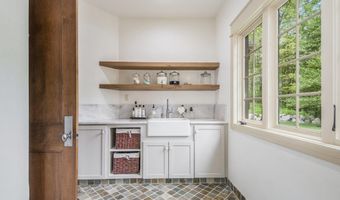 4850 Catamount Trl NE, Ada, MI 49301
