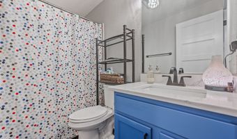321 32nd St SW, Altoona, IA 50009