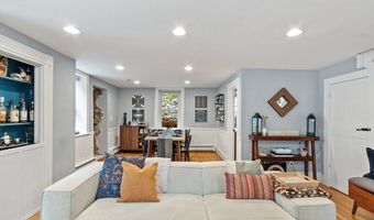 18 River St 18, Andover, MA 01810