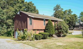 5 River St, Newmarket, NH 03857