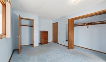 1823 Gramsie Rd, Arden Hills, MN 55112