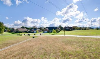 977 Southwick Dr, Alcoa, TN 37701