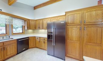 2017 Highland Ave, Albert Lea, MN 56007
